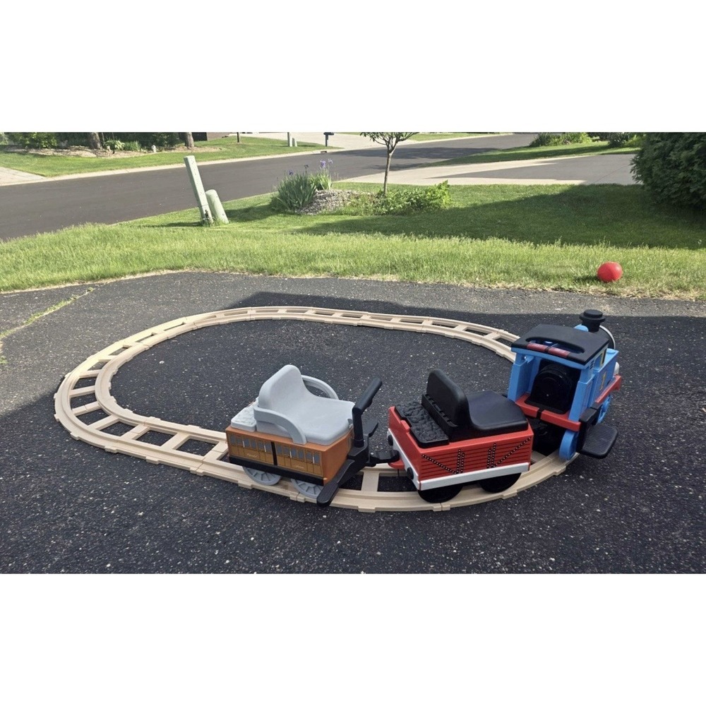 vintage Peg Perego Thomas the Tank Engine Track Rider 6V Battery-Powered Ride-On - Picture 2 of 10